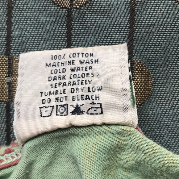 Groovy cotton tee, size small - Picture 5 of 5